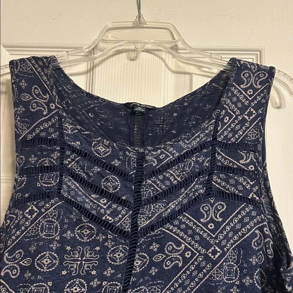 2/$10, 3/$13 Lucky brand blue paisley top - Picture 2 of 5